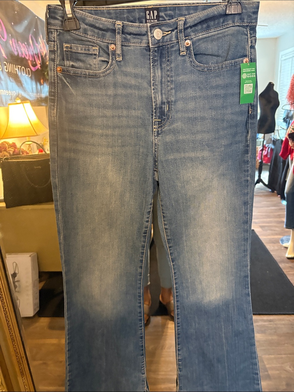 GAP Women’s Medium Blue Ankle Bootcut Jeans